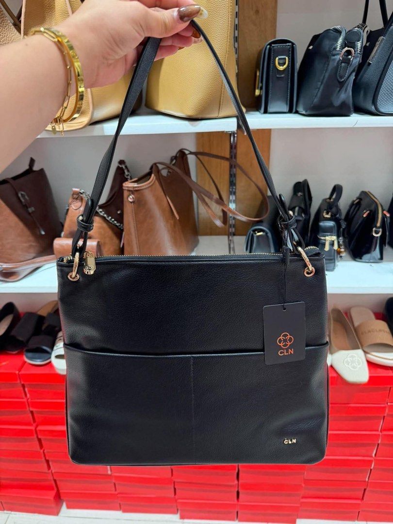 CLN MALL PULLOUT BAGS (Category: Shoulder Bags) located in Dagupan City. Submitted by maryennie (Listing ID 1462519979, Image 2). Description: CLN MALL PULLOUT WITH FREE PAPERBAG 🛍️ ₱2,500 TERMS AND CONDITIONS: RETURNS, REFUNDS & EXCHANGES • No returns, refunds, or exchanges due to sizing concerns or change of mind. • Returns, refunds, or exchanges are only accepted for incorrect missing item (s). • A complete unboxing video (starting from the u