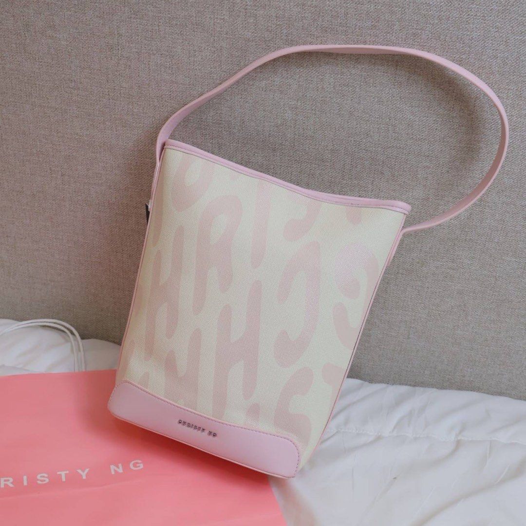 CNG LOGO BUCKET BAG (Category: Shoulder Bags) located in Manila. Submitted by mypshopp (Listing ID 1462468826, Image 2). Description: 💯🇻🇳vietnam qua Complete inclusion with ppbag.