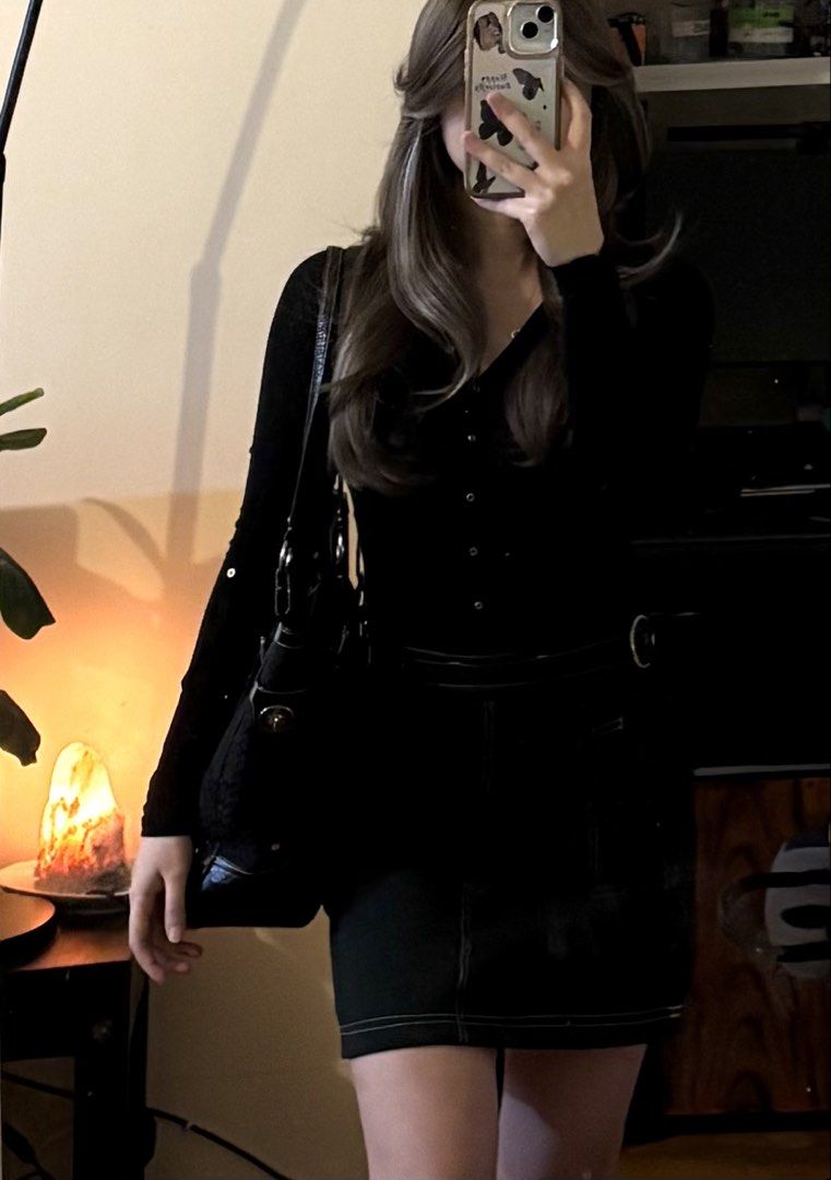 Coach medium triple black vintage tote (Category: Shoulder Bags) located in Binangonan. Submitted by bagsistersph (Listing ID 1462614567, Image 3). Description: .