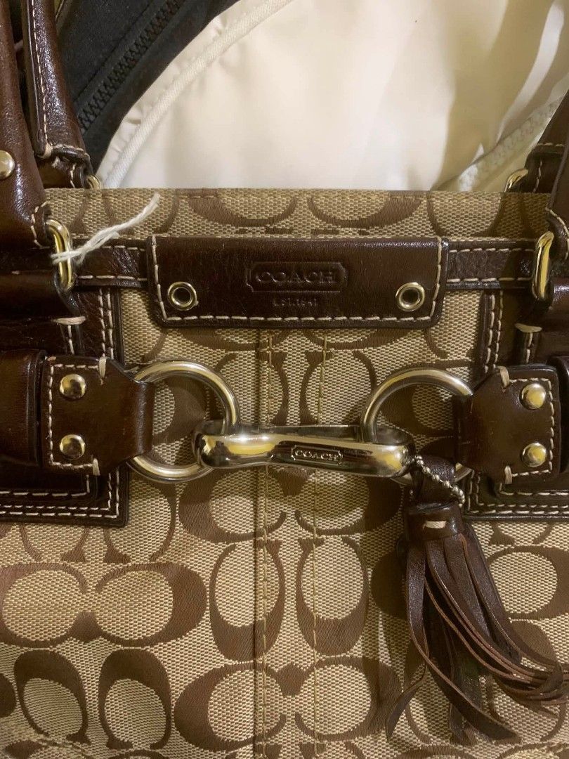 Coach Monogram Canvas Leather Trim Tote Bag (Category: Luxury Bags & Wallets) located in Manila. Submitted by ilaganshe22632 (Listing ID 1462490907, Image 3). Description: Vintage Coach Purse Excellent Condition No issue Claim:4000 .