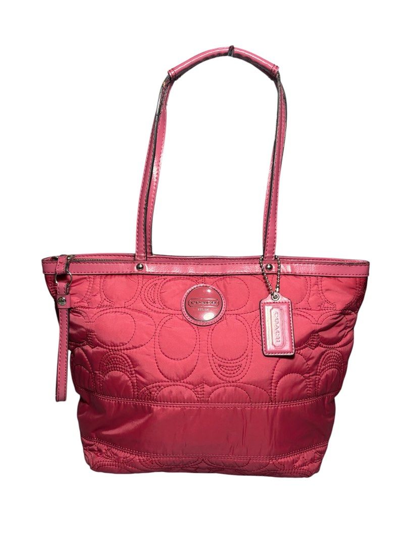 coach pink tote bag nylon (Category: Tote Bags) located in Manila. Submitted by cocorua.bags (Listing ID 1462601569, Image 1). Description: ˚₊‧꒰ა ♡ CCH PINK NYLON ♡ ໒꒱ ‧₊˚ 💰 ₱2,800 — AVAILABLE PRELOVED 📩 Message us for details & inquiries. First to pay! ୨ৎ CONDITION DETAILS • Needs cleaning, signs of usage sa leather lining (PLEASE CHECK ALL THE DETAILS OF THE BAG PICTURES ARE ALREADY POSTED, ZOOM AND INSPECT.) [Pre-owned item — please expect n