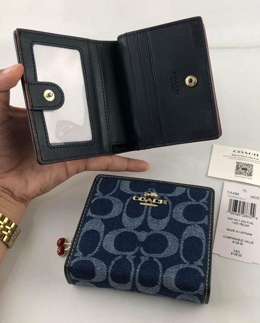 Coach Snap Wallet in Denim (Category: Wallets & Card holders) located in Manila. Submitted by msddirectfactoryoutlet (Listing ID 1462636032, Image 2). Description: US Grade 100%.