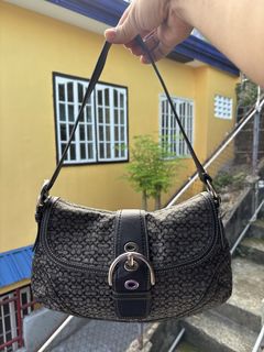 (Category: ) located in . Submitted by jhon32closetfinds (Listing ID 1462441058, Image 1). Description: .