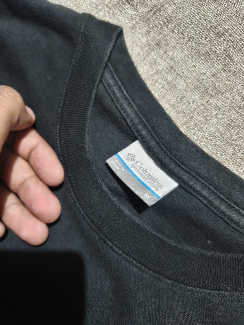 COLUMBIA MENS POCKET TEE TSHIRT (Category: Tshirts & Polo Shirts ) located in General Santos City (Dadiangas). Submitted by prins_thrifts101 (Listing ID 1462459186, Image 3). Description: Item ‎+SF ‎•Size M on tag ‎•Dimes (W:22.5L:27) ‎•Color rate 8.8/10 ‎•Excellent Condition ‎•Issue: no issue ‎ ‎Unli vouch unli vc with item ‎Payment first Jnt or Cod LBC ‎+SF ‎LOCATION: General Santos City, Mindanao, 9500 ‎ ‎📍 DISCLAIMER : I'am not associated or