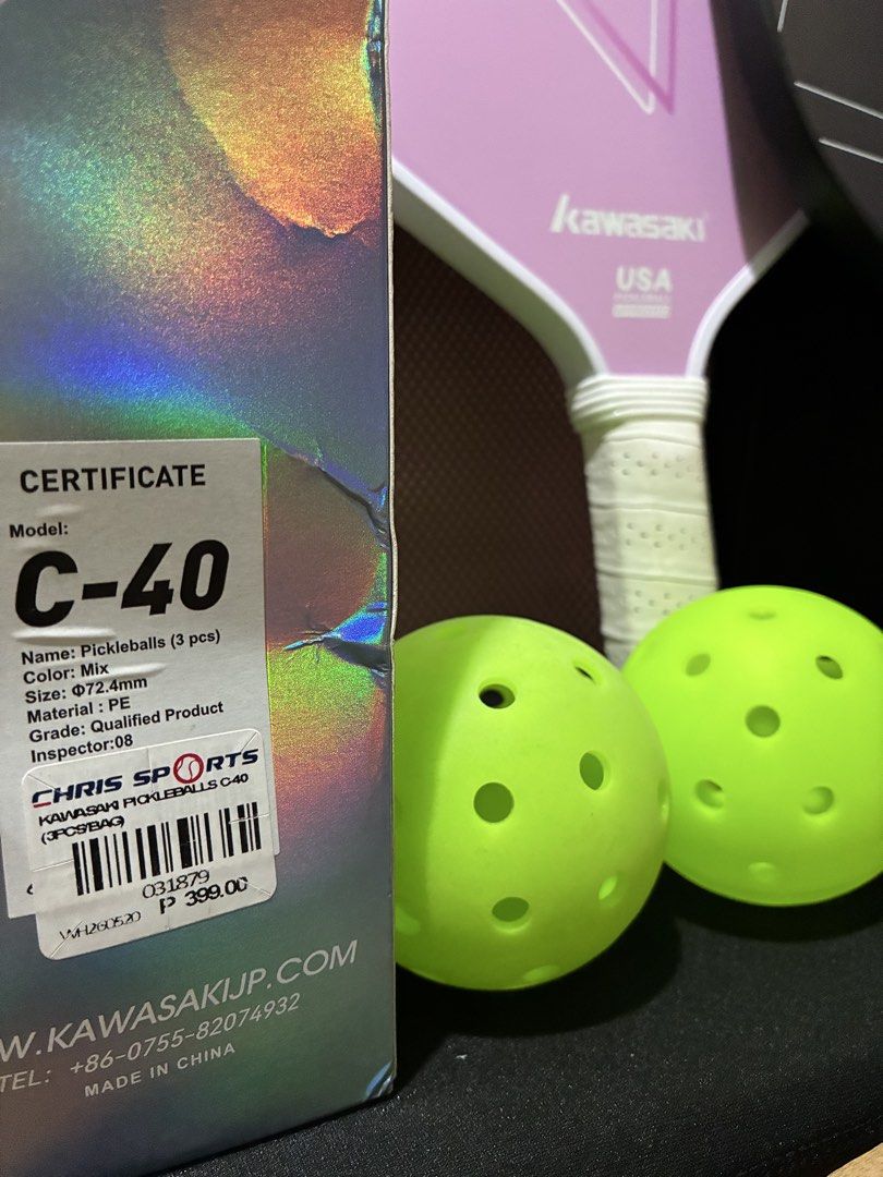 Complete Pickleball Paddle Set (Free priority shipping within Metro Manila) (Category: Racket and Ball Sports) located in Taguig. Submitted by karusellph (Listing ID 1462611692, Image 2). Description: ❤️FREE PRIORITY SHIPPING WITHIN METRO MANILA 🚀 Complete pickleball set, perfect for beginners, family games, or recreational play! 🏓 Includes: * 4 pickleball paddles (Kawasaki paddles included) * 2 Paddle carrying cases * 2 Paddle protective case 