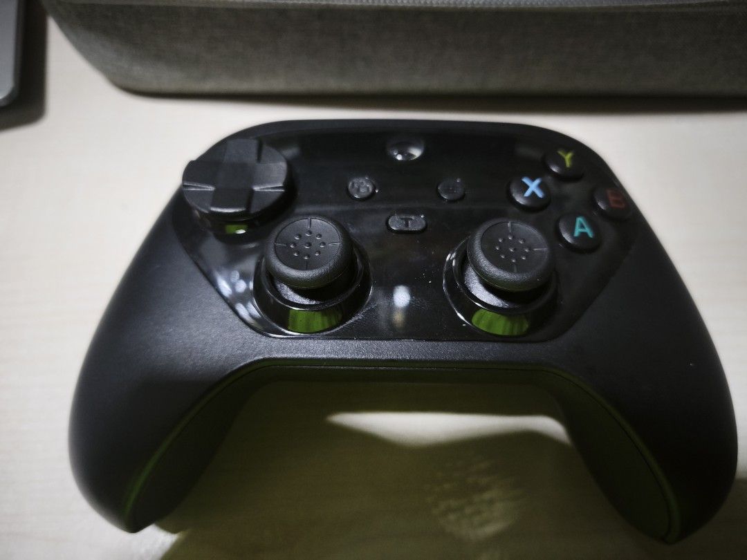 Controller PC , switch, android （分類：手掣）位於 Hong Kong。 由 forhi2useo74239 提交（商品編號 1462499986，圖片 1）。簡介： 可以用喺pc，switch，android手機 時間地點可以再傾 。