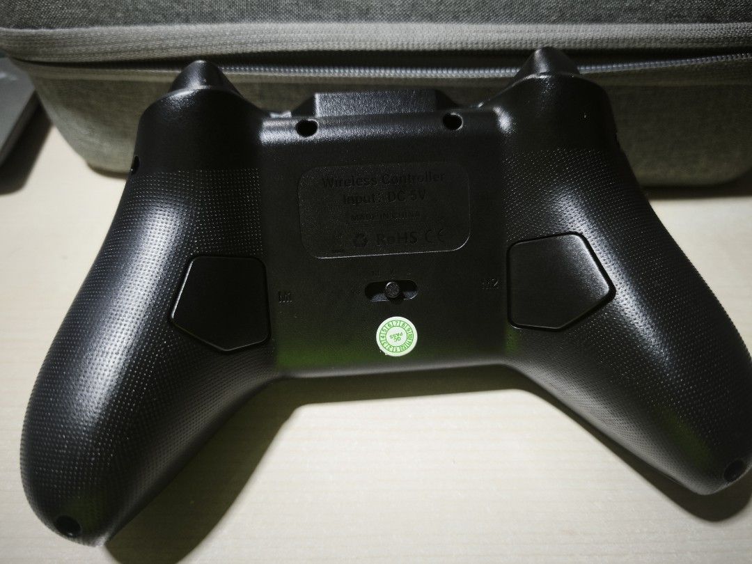 Controller PC , switch, android （分類：手掣）位於 Hong Kong。 由 forhi2useo74239 提交（商品編號 1462499986，圖片 3）。簡介： 可以用喺pc，switch，android手機 時間地點可以再傾 。