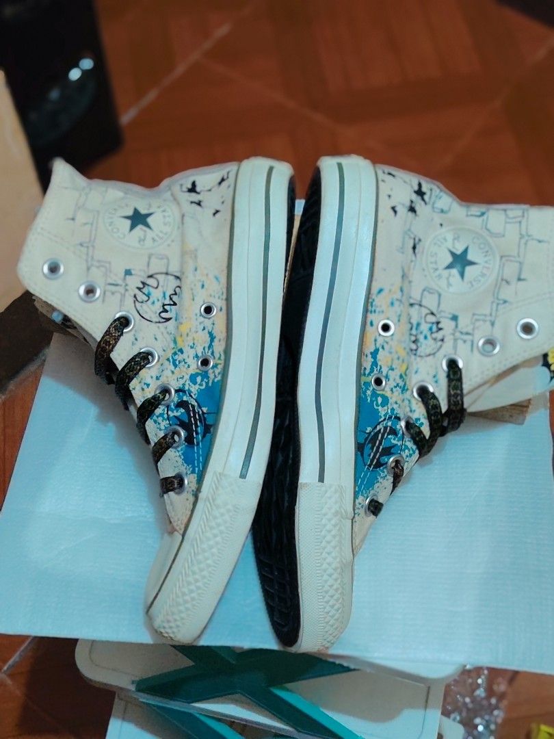 Converse x all star batman shoes (Category: Sneakers) located in Taguig. Submitted by mackz13triftshop (Listing ID 1462587945, Image 3). Description: CONVERSE CHUCK TAYLOR X ALL STAR BATMAN SHOES DC COMICS Mens 4 wo's 6 euro 36.5 cm 23 ➡️good condi ➡️unisex ➡️pwede sa kids basta sakto sa size ➡️need linis ➡️payment first + sf ➡️pm for details💜.