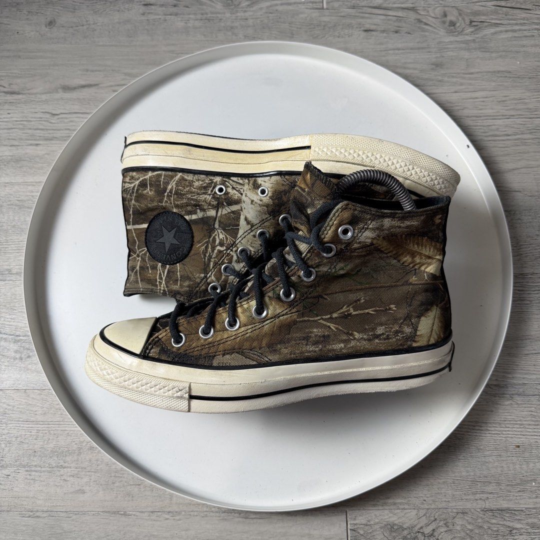 Converse x Real Tree (Category: Sneakers) located in Manila. Submitted by wornagainstudios2 (Listing ID 1462645370, Image 1). Description: .