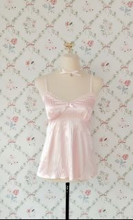 (Category: ) located in . Submitted by adore.armoire (Listing ID 1462557165, Image 1). Description: .
