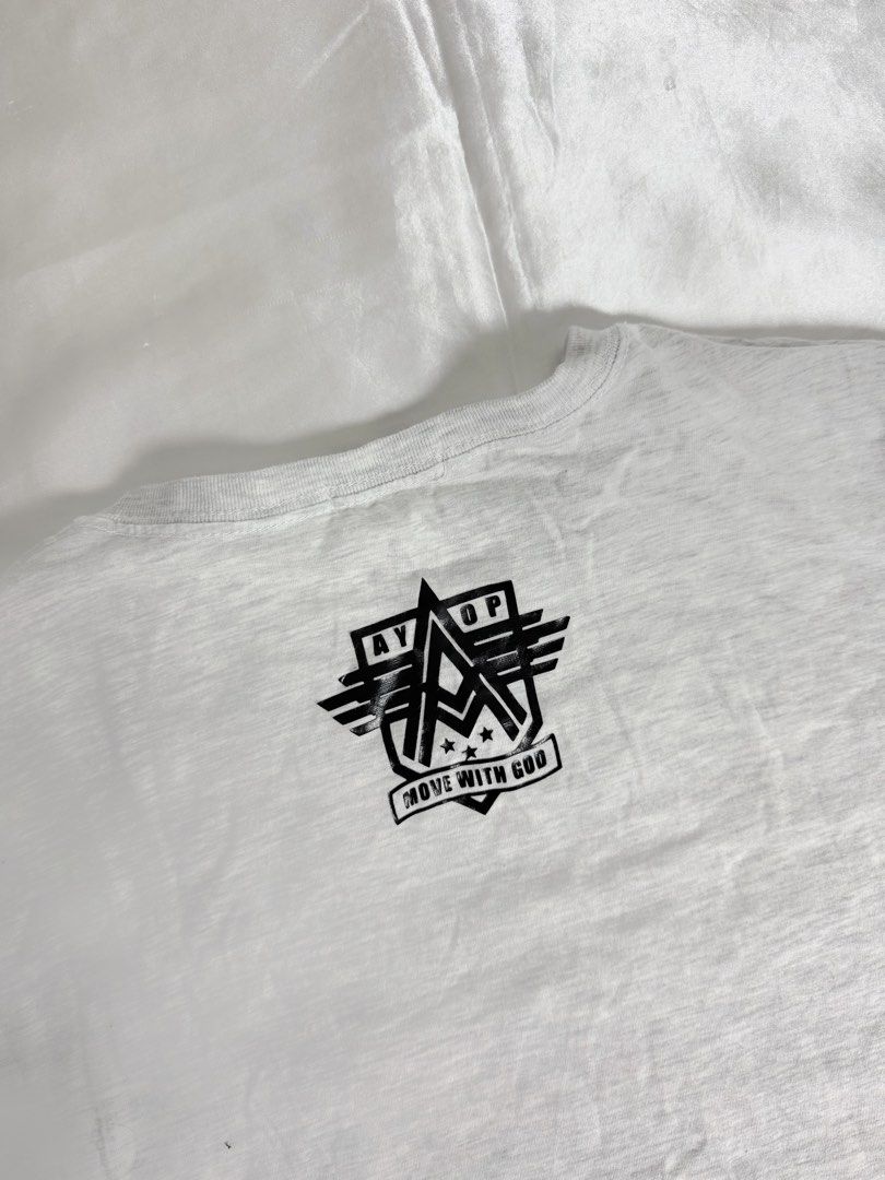 COTTON: ON grey cropped sweater (Category: Longsleeves) located in Bulacan. Submitted by byppishh__ (Listing ID 1462615544, Image 3). Description: Size: M Like new, in excellent condition Customized printed Used once 🔖180 .