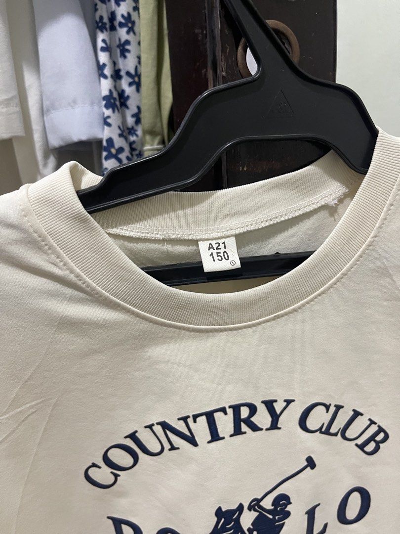 Country club polo (Category: Shirts) located in Manila. Submitted by _eahmczz (Listing ID 1462509251, Image 2). Description: Isang beses lang po nagamit Size medium.
