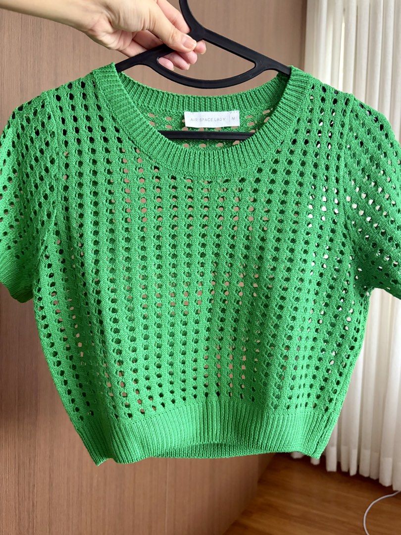 crochet top (Category: Others Tops) located in Dagupan City. Submitted by thrifttostyle (Listing ID 1462613058, Image 1). Description: .