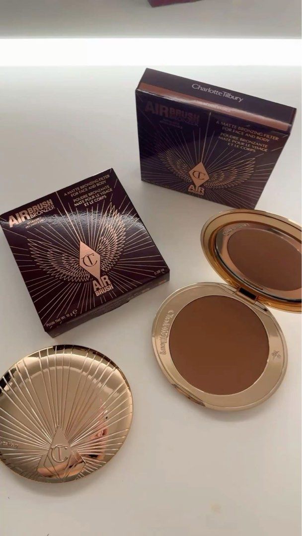 CT POWDER BONZER (Category: Makeup) located in Makati City. Submitted by preicosmetics (Listing ID 1462539964, Image 1). Description: BRANDNEW WITH BOX Shade 2 Medium.