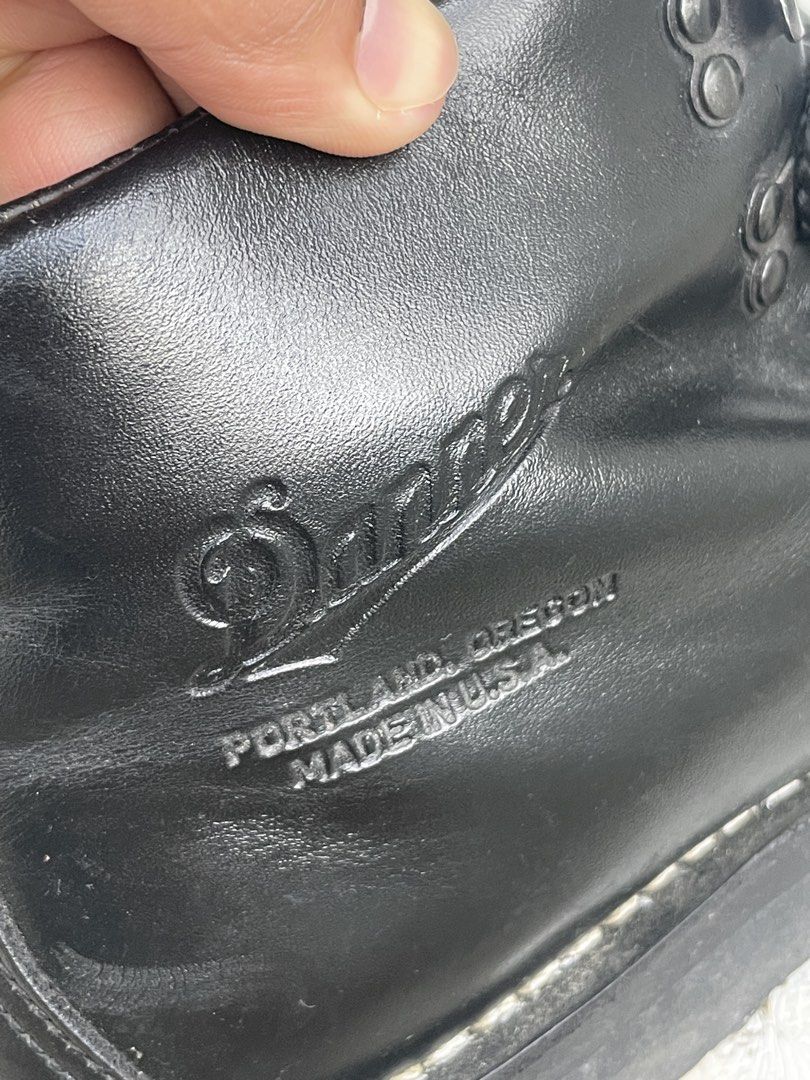 Danner (Category: Boots) located in Manila. Submitted by thrifthings01 (Listing ID 1462546666, Image 3). Description: - Danner Mountain Light Choco Goretex - Made in USA - Black Leather Upper - Gore-Tex Lining - Size: US 7 (Best fit to size 8-9) - Condition: Good, with minor scuffs from normal wear 4500 + shipping nego pa! .