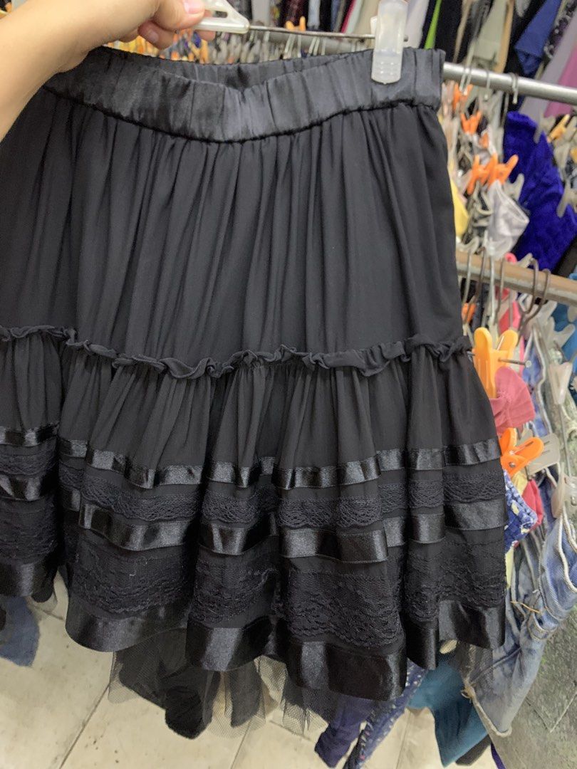 Dark Coquette Lacey Skirt (Category: Skirts) located in Kabankalan. Submitted by leans_closet (Listing ID 1462610467, Image 2). Description: S-m.