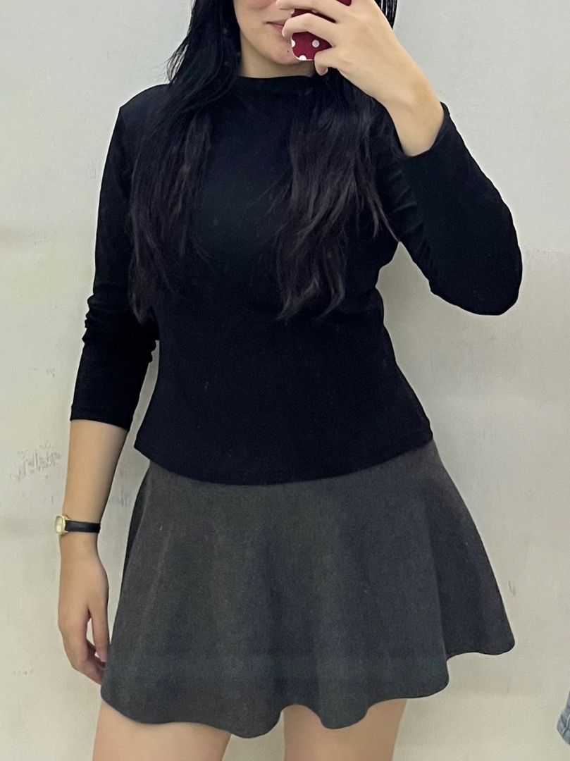 Dark Grey Flared Mini Skirt (Category: Skirts) located in Santa Rosa. Submitted by rsxyen (Listing ID 1462600540, Image 2). Description: - Flared mini skirt - Dark grey color - Stretchy knit waistband - Versatile for casual or dressy occasions - Easy to pair with various tops.