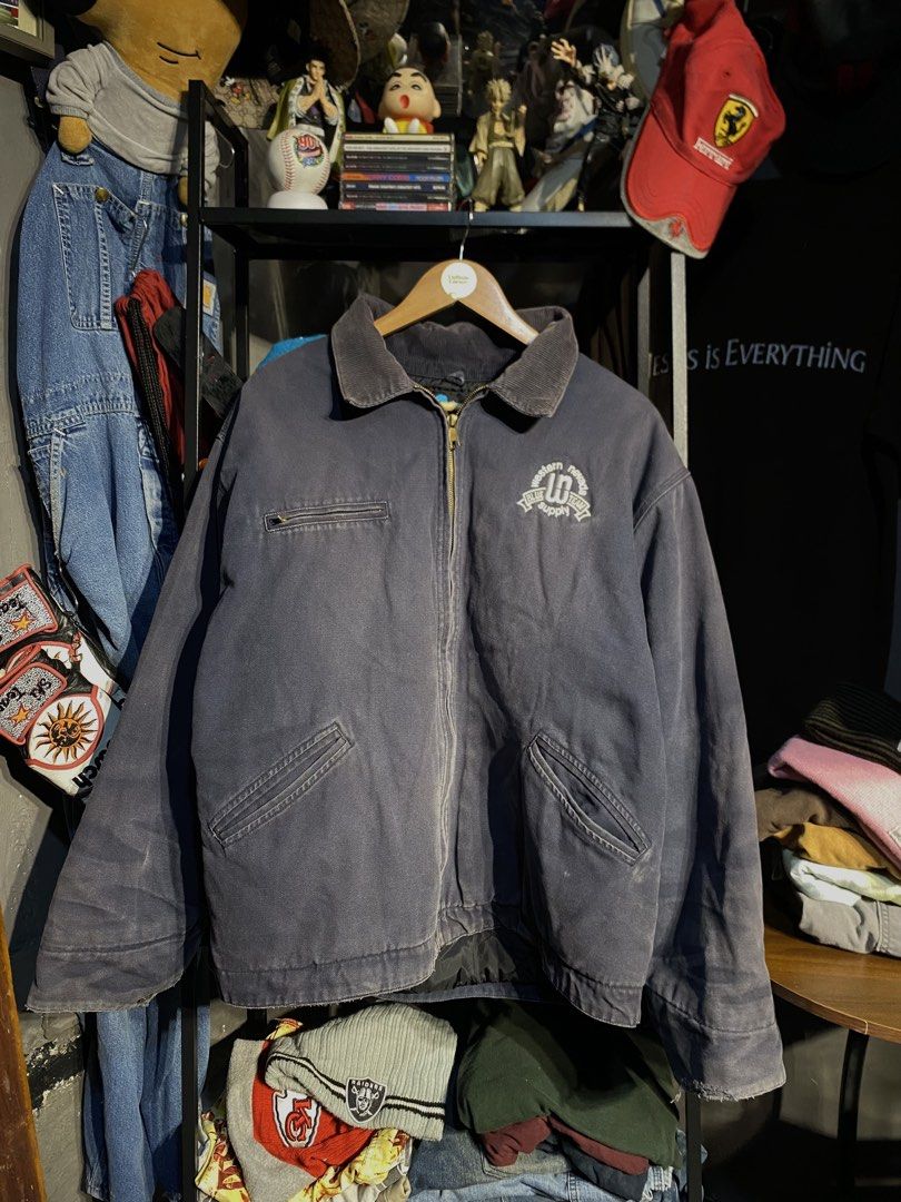 DETROIT ALTERNATIVES by TRI•MOUNTAIN (Category: Coats, Jackets and Outerwear) located in San Pablo. Submitted by genesisllo24149 (Listing ID 1462553695, Image 2). Description: DETROIT ALTERNATIVES by TRI•MOUNTAIN LENGTH -> 28 WIDTH -> 29 ISSUE -> SUN-FADE CONDITION -> GOOD DM TO PURCHASE 📥 DISCLAIMER: - Please manage your expectations, posted items are preloved, used & thrifted -Actual color may vary due to lighting -Flaker will be posted.