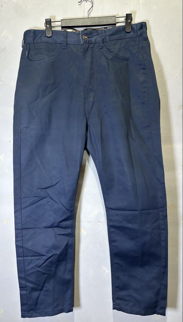 Dickies x Cabane de Zucca Pants (Category: Trousers) located in Puerto Princesa. Submitted by chiefofstuffshopph (Listing ID 1462499653, Image 1). Description: Dickies x Cabane de Zuca Pants 34” Waist 39” Length 15.5” Front Crotch 17” Back crotch 12” Thigh 9” Knee 7” Bottom Hem 25” Inseam 3,800 plus sf DM 📩.