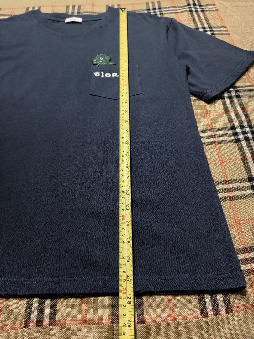 DIOR (Category: Tshirts & Polo Shirts ) located in Baguio. Submitted by curated_luxe_brandeds (Listing ID 1462546733, Image 3). Description: DIOR DIMENSION :L27. 5 X W20 FITS MEDIUM MENS FITS LARGE WOMENS SIZE XS ON TAG WITH TATTERED DESIGN SEE PICS FOR DETAILS EXCELLENT CONDITION COLOR MAY VARY DUE TO LIGHTING MOP BDO /GCASH NO COD /COP FB PAGE /CAROUSELL : curated_luxe_brandeds FACEBOOK SELLING ACCOUNT : Esteph Colpita SA PHYSICAL STORE :STALL 