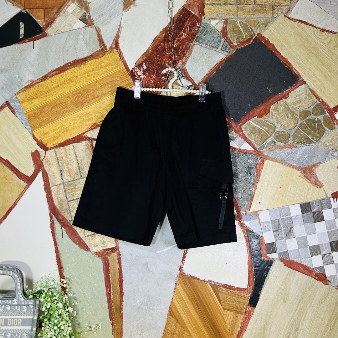 Dior shorts (Category: Luxury Apparel) located in Baguio. Submitted by kckc_luxury (Listing ID 1462627783, Image 1). Description: 🌸 TINY PINK SPOTS ARE LENS DAMAGE, NOT CLOTH STAINS ————————— ❗️KINDLY READ BEFORE MAKING AN OFFER❗️ LISTING DETAILS size:large width x length (inches):32-34x21.5 condition: EXCELLENT --- MOP: Gcash / BPI MOD: J&T / JRS LOCATION: Baguio City --- NOTE: • Manage your expectations • Photos did not go under any edit but c