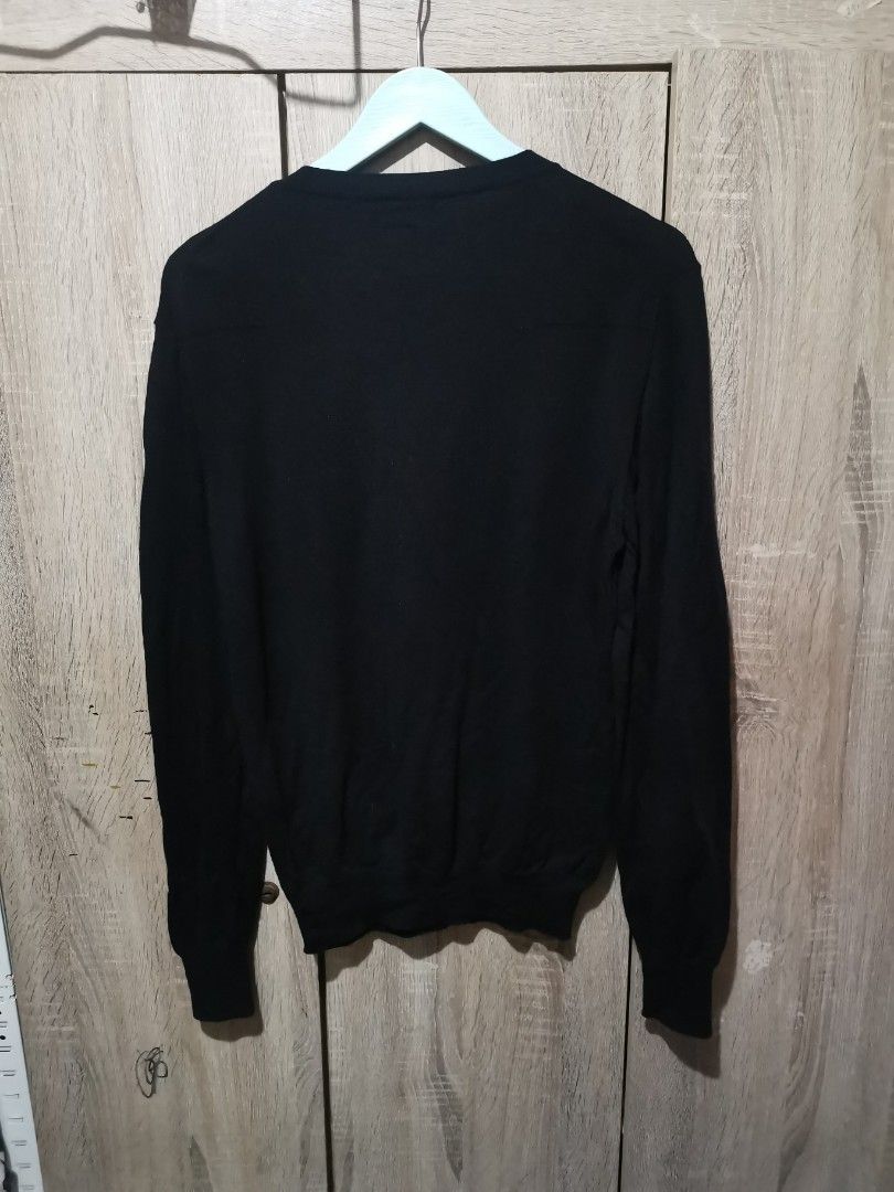 Dior uniforme 100% WOOL sweater (Category: Longsleeves) located in San Pedro. Submitted by thriftersthrift (Listing ID 1462455174, Image 2). Description: Width(inches) :17 Length(inches) :25.5 Good condition Already wash Color rate : 9/10 🌵ALL ITEMS ARE FROM UKAY BALE SO MANAGE YOUR EXPECTATION 🌵 ASK SELLER FOR MORE INFORMATION COLOR MAY CHANGE TRU LIGHTING.