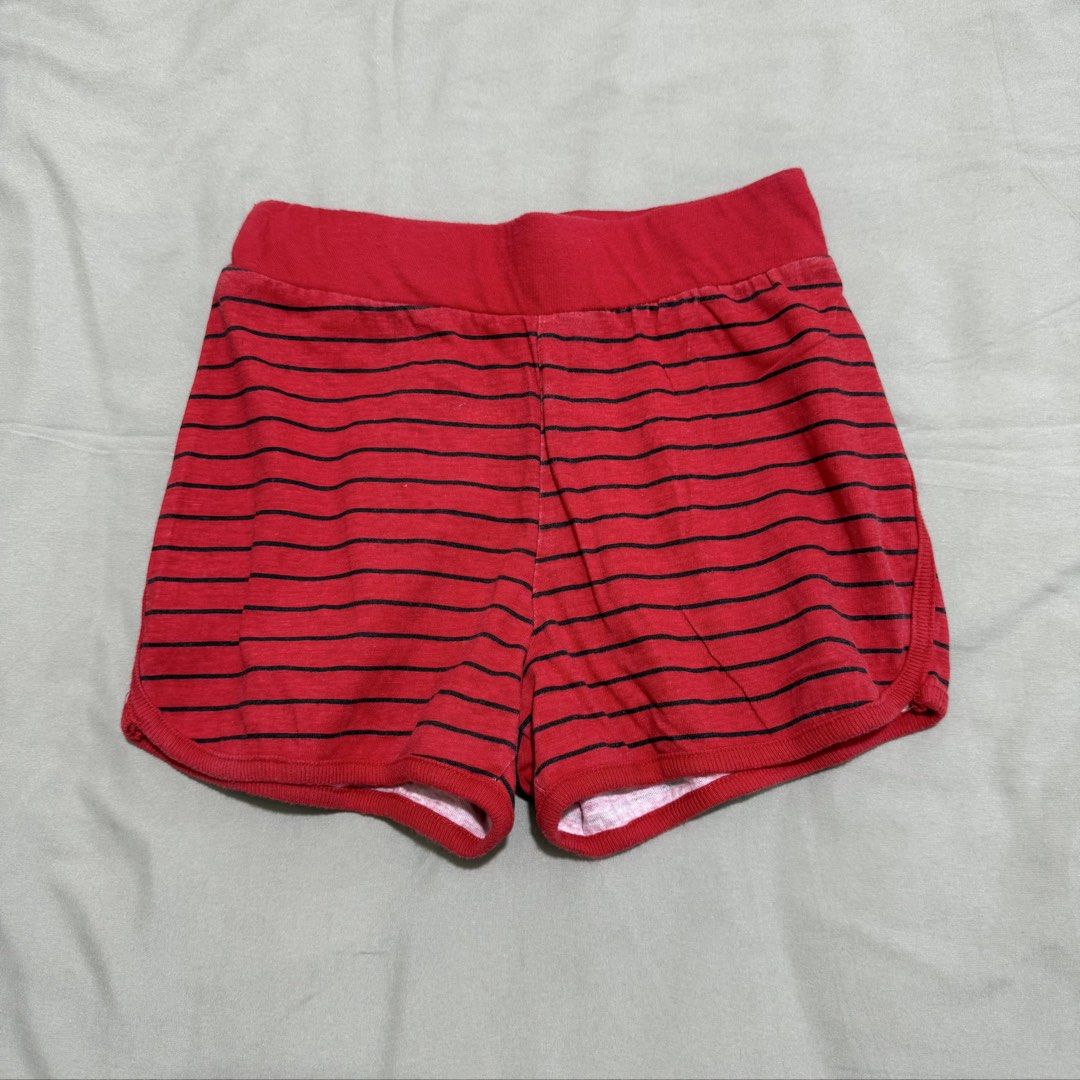 Disney Minnie Shorts 4T (Category: Babies & Kids Fashion) located in Las Pinas. Submitted by mieshy (Listing ID 1462592427, Image 1). Description: .