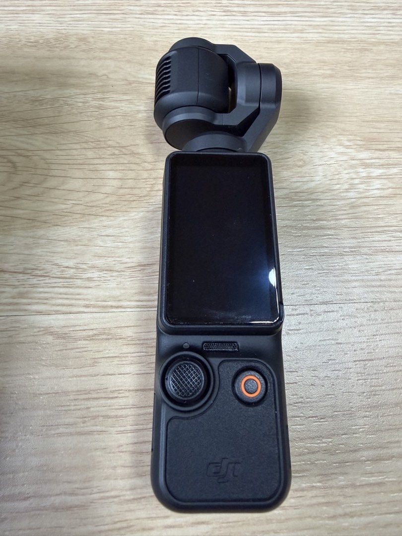 DJI Pocket 3 Creator Combo Gimbal Camera (Category: Cameras) located in Angeles City. Submitted by miku_i (Listing ID 1462644783, Image 2). Description: - DJI Pocket 3 Creator Combo - Includes camera and gimbal - Comes with charging case - Wide-angle lens included - Microphone for clear audio - Tripod for stable shots - Carrying bag for portability - All accessories shown are included - used twice only - no box and receipt.