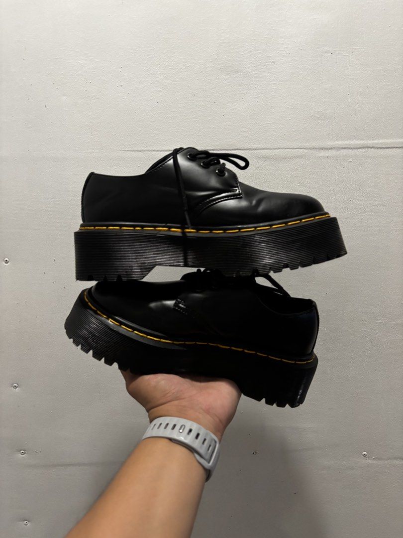 Dr. Martens 1461 Quad Platform (Category: Sneakers) located in Valencia. Submitted by bukidthrift (Listing ID 1462584571, Image 3). Description: SIZE WOMENS 8 US | 6 UK | 39 EUR EXCELLENT CONDITION NOTE: THRIFTED PAIR ONLY. PLEASE MANAGE YOUR EXPECTATIONS. PAYMENT FIRST ✅ NO COD/COP ❌ MOP - GOTYME BANK/GCASH 💳 BUKIDNON MINDANAO LOC 📍.