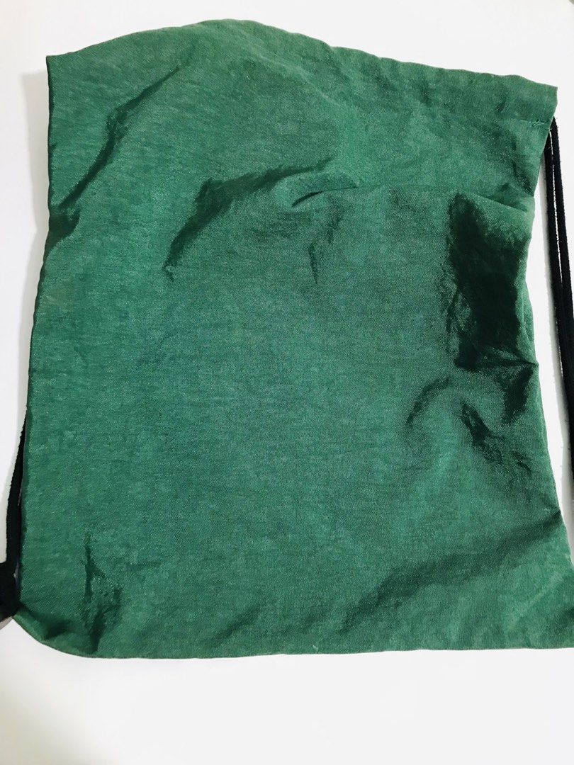 DRAWSTRING BAGPACK (Category: Backpacks) located in Gamu. Submitted by 2022bagsbunny (Listing ID 1462489920, Image 2). Description: .