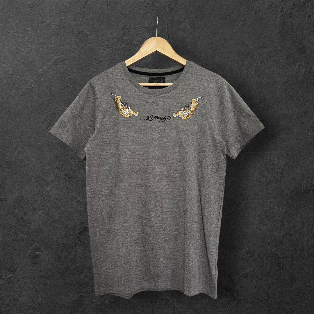 ED HARDY (Category: Tshirts & Polo Shirts ) located in Solano. Submitted by brokeboyzsupply (Listing ID 1462572228, Image 1). Description: Size: M Width: 19 Length: 28 Color rate: 10/10 Condition: 10/10 Issue/s: None - Missing hangtag “Color may vary due to lighting”.