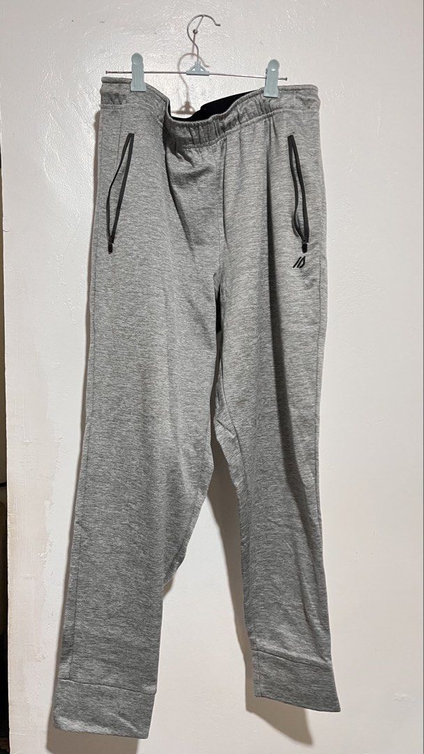 Eddie Bauer Motion Series Jogger Pants (Category: Joggers) located in Dinalupihan. Submitted by banditvaultco (Listing ID 1462463780, Image 1). Description: Brand: Eddie Bauer (Motion Line) Color: Heathered Gray Size: Men’s Medium (Regular Fit) Authentic tags intact (RN# 164809 / Item# 1629556) Material: Premium Performance Stretch Blend (95% Polyester, 5% Elastane) Interior: Cozy fleece-lined interior that provides amazing warmth without feeling