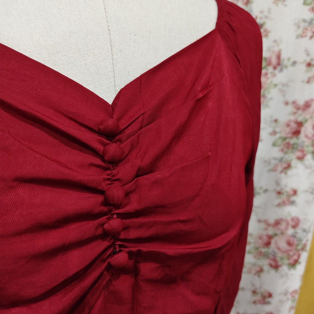 Elegant Long Sleeve Red Wine Blouse (Category: Longsleeves) located in Cabanatuan. Submitted by curated_cozy (Listing ID 1462471762, Image 3). Description: Thrifted! Note: Actual Color is Red Wine not Bright Red (Colors vary due to lighting) Size: S Bust: 35" Length: 51cm -Lightly Washed -Payment thru Gcash, Gotyme, MariBank -Shipping via J&T -Buyer shoulders Shipping Fee ‼️No Rush Order‼️ [SKU: KNT4-B2 ].