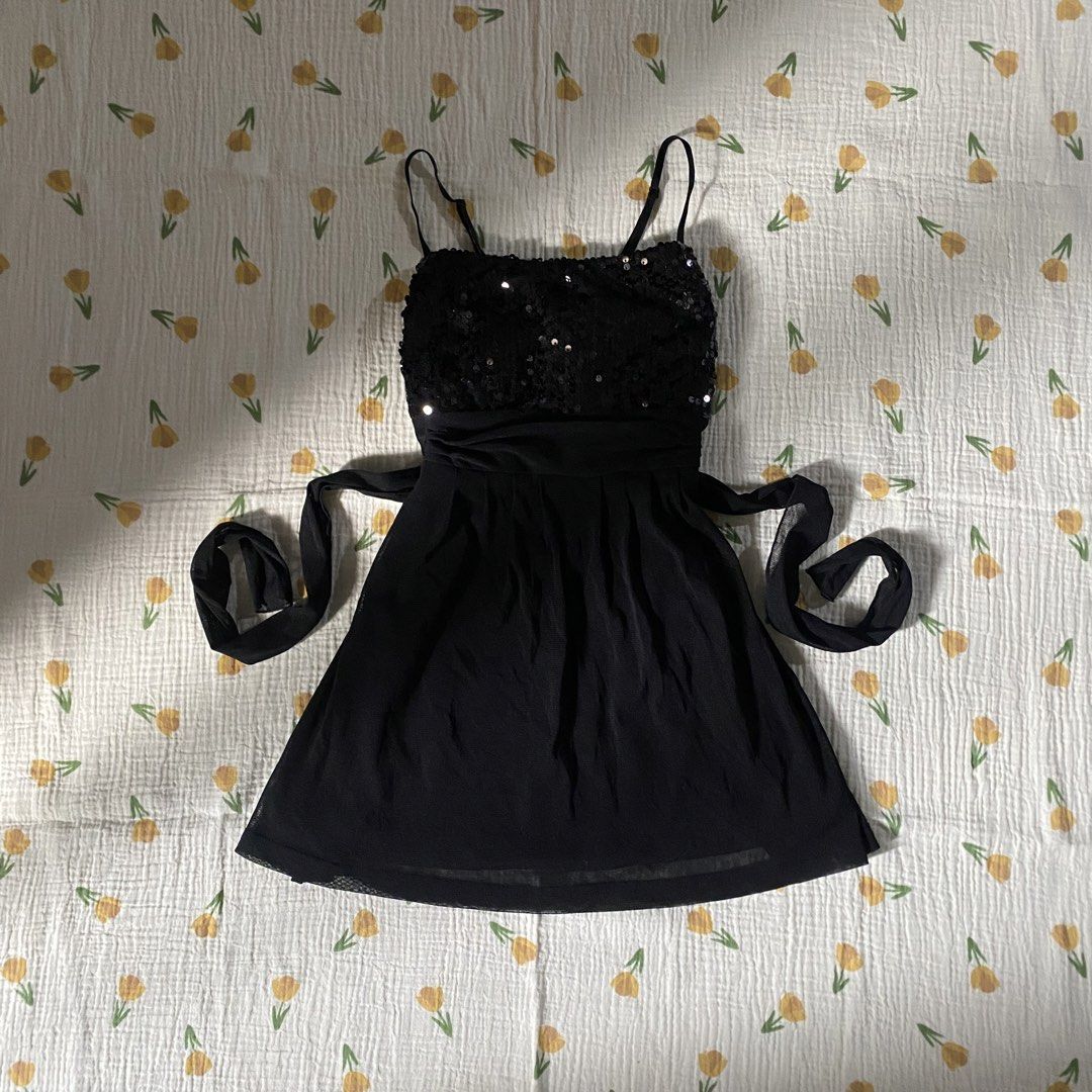 ESPIRIT babydoll top ! (Category: Sleeveless) located in Bulacan. Submitted by thriftnluv.byc_ (Listing ID 1462603025, Image 2). Description: size: xs-m (adjustable with back-tie) LIKE NEW ! NO FLAWS.