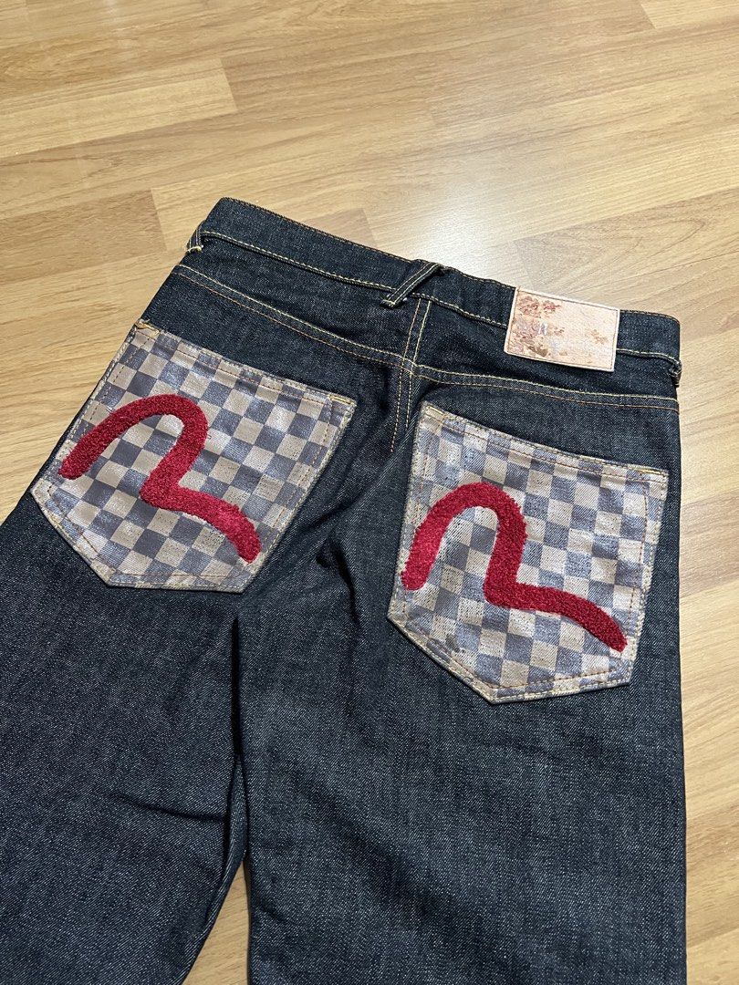 evisu (Category: Jeans) located in Shah Alam. Submitted by liffhqimi (Listing ID 1462628939, Image 3). Description: evisu pinggang 30/31 lbuh44 rm120.