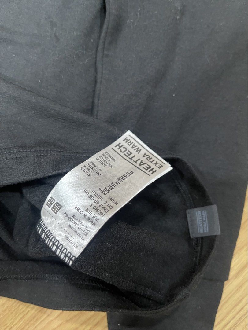 Extra warm heattech small (Category: Longsleeves) located in Quezon City. Submitted by booktt (Listing ID 1462631291, Image 3). Description: extra warm heattech uniqlo.