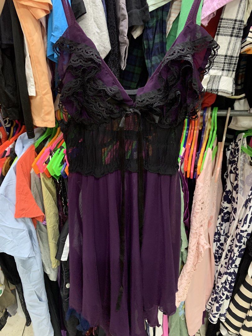 Fairy Sleepwear Lingerie (Category: Evening dresses & gowns) located in Kabankalan. Submitted by leans_closet (Listing ID 1462610896, Image 1). Description: With asymmetrical hem Minor hole.