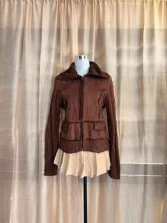 (Category: ) located in . Submitted by ms.el.apparel (Listing ID 1462641939, Image 1). Description: .