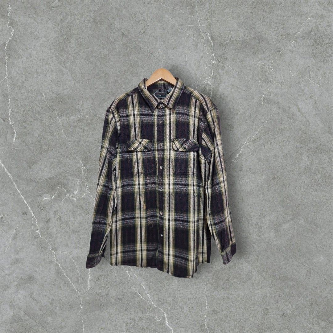 Field and stream plaid heavy flannel (Category: Coats, Jackets and Outerwear) located in Baguio. Submitted by fadexquisite (Listing ID 1462602321, Image 1). Description: Field and stream plaid heavy flannel Large 31x23 Excellent condition 400 plus ship fee.
