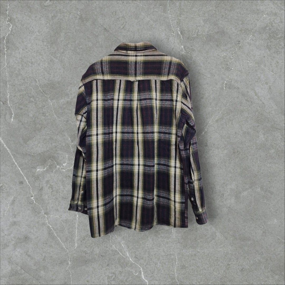 Field and stream plaid heavy flannel (Category: Coats, Jackets and Outerwear) located in Baguio. Submitted by fadexquisite (Listing ID 1462602321, Image 2). Description: Field and stream plaid heavy flannel Large 31x23 Excellent condition 400 plus ship fee.