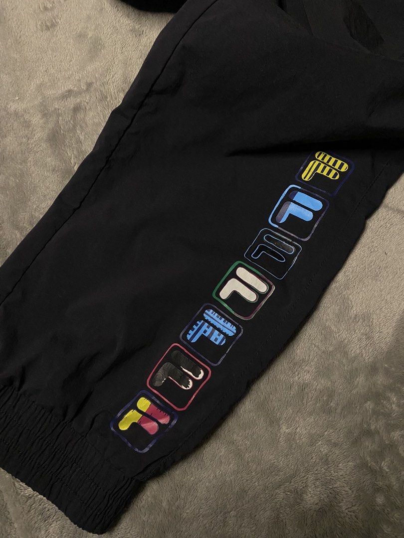 FILA ATHLETIC JOGGER (Category: Joggers) located in Manila. Submitted by pc.thrift (Listing ID 1462591263, Image 3). Description: Fila athletic jogger pants drawstring.