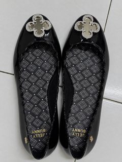 (Category: ) located in . Submitted by catsshops (Listing ID 1462598617, Image 1). Description: .