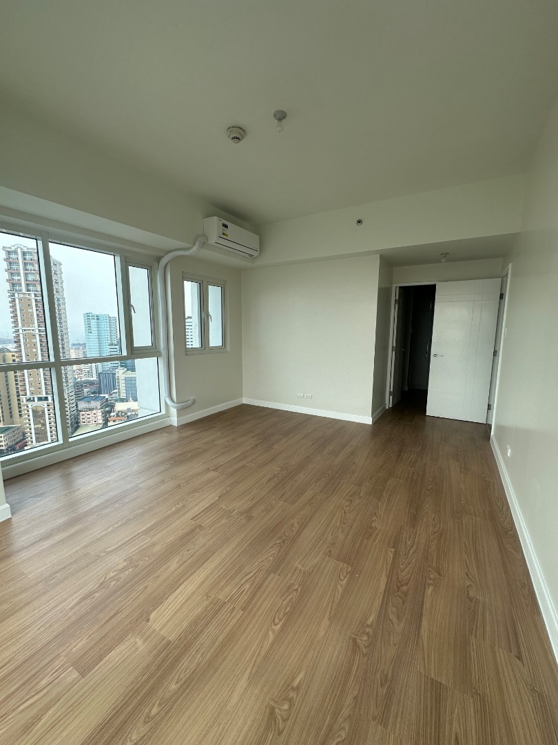 (Category: ) located in . Submitted by Broker5608 (Listing ID 1462585227, Image 1). Description: .