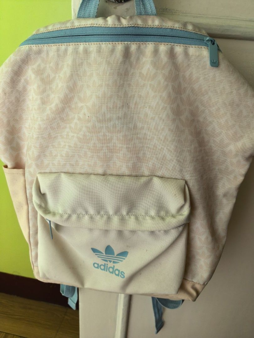 For sale original Adidas backpack (Category: Backpacks) located in Marikina City. Submitted by everything4less (Listing ID 1462497518, Image 1). Description: Hindi na po ginagamit needs cleaning lang po walang sira buy niyo na po.