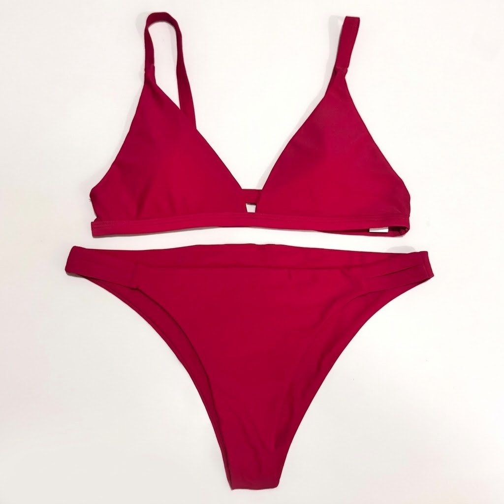 FREE Red Two Piece Swimsuit (Category: Bikinis & Swimsuits) located in Paranaque City. Submitted by simplylizzy (Listing ID 1462645207, Image 1). Description: ✅ brand new ✅ FREE when you buy 1 swimsuit from me request and i'll include it ❤️.