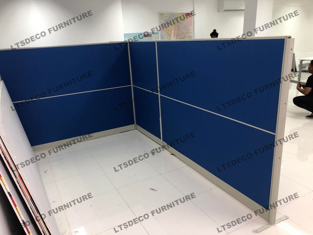 FULL FABRIC PANEL DIVIDER OFFICE PARTITION (Category: Office Furniture & Fixtures) located in Quezon. Submitted by gel.ltsdeco07429_868 (Listing ID 1462494458, Image 1). Description: .