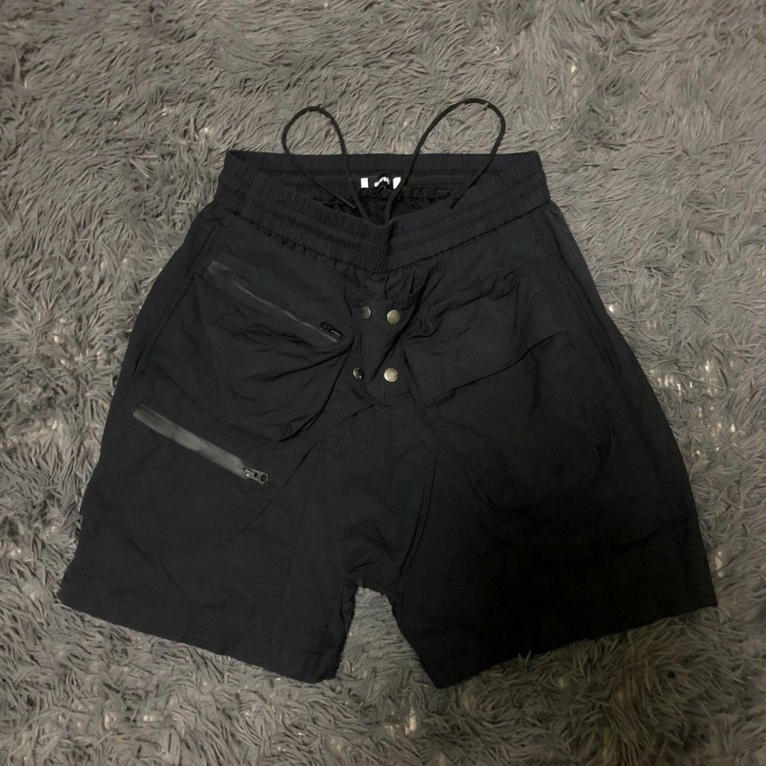 G11 Eleven Tactical Nylon Shorts (Category: Shorts) located in Camiling. Submitted by thriftscape2024 (Listing ID 1462565056, Image 1). Description: Excellent Condition Color rate: 9/10 Issue: ❌❌❌ W: W26-38 L: 20 Thigh: 15 Leg Opening: 13.