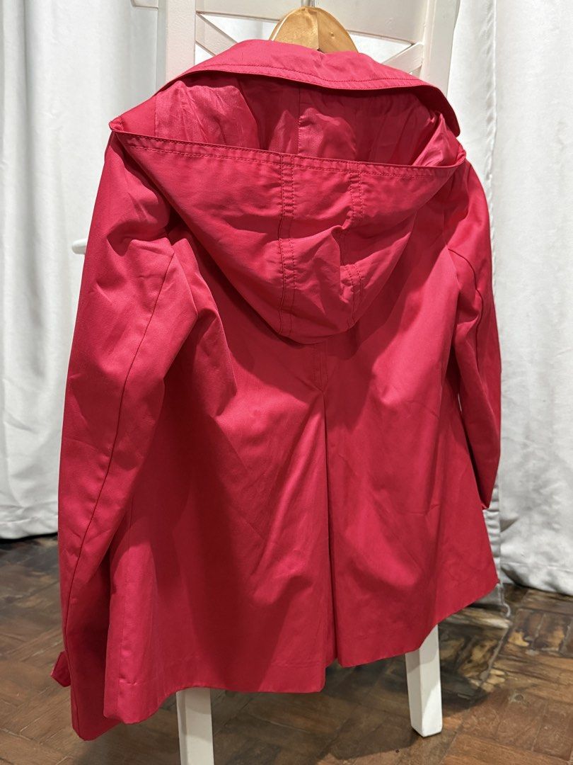G200 Short Trench Coat (Category: Coats, Jackets and Outerwear) located in Quezon City. Submitted by itsbiancag (Listing ID 1462668961, Image 3). Description: - Double-breasted vibrant red short trench coat / peacoat silhouette - Detachable hood - Can be worn as casual, in cold weather or rain.