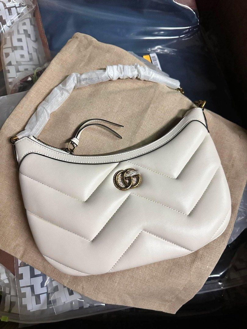 g Sling bags assorted design (Category: Cross-body Bags) located in Quezon City. Submitted by prelovedtoloved18 (Listing ID 1462624475, Image 1). Description: Assorted G bags available onhand Open for bulk orders Ask for price.