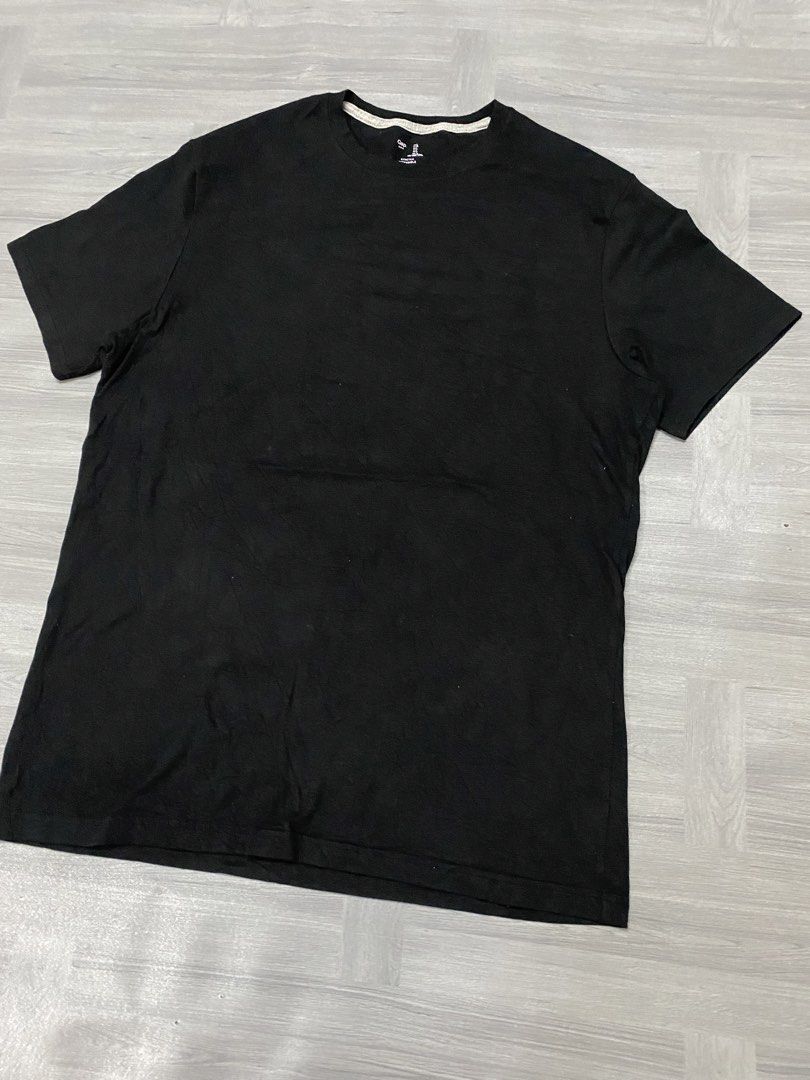 GAP plain (Category: Tshirts & Polo Shirts) located in Kuala Terengganu. Submitted by f2store. (Listing ID 1462616259, Image 2). Description: 🛑 ITEM ❇️ GAP plain 🛑SIZE ❇️ 20.5x29 ( L ) 🛑 CONDITION ❇️ 9.1/10 🛑 TAG ❇️ GAP 🛑 MATERIAL ❇️ 95%Cotton 5%Spandex 🛑 JAHITAN ❇️ Double ⬆️⬇️ 🛑 TULANG TEPI ❇️ Asal 🛑 PRICE ❇️ RM10 🛑 POSTAGE ❇️ DFOD ( BAYAR KEPADA J&T ) .